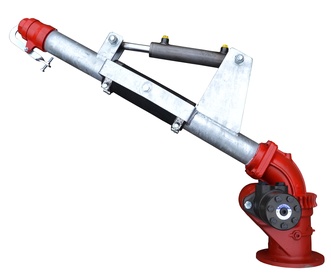 Rotary water gun with articulated pipe