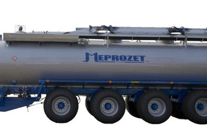 PW-300 slurry tanker with hydraulic Quadro chassis