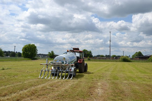 Dribble bars with dragged hoses type DT-10